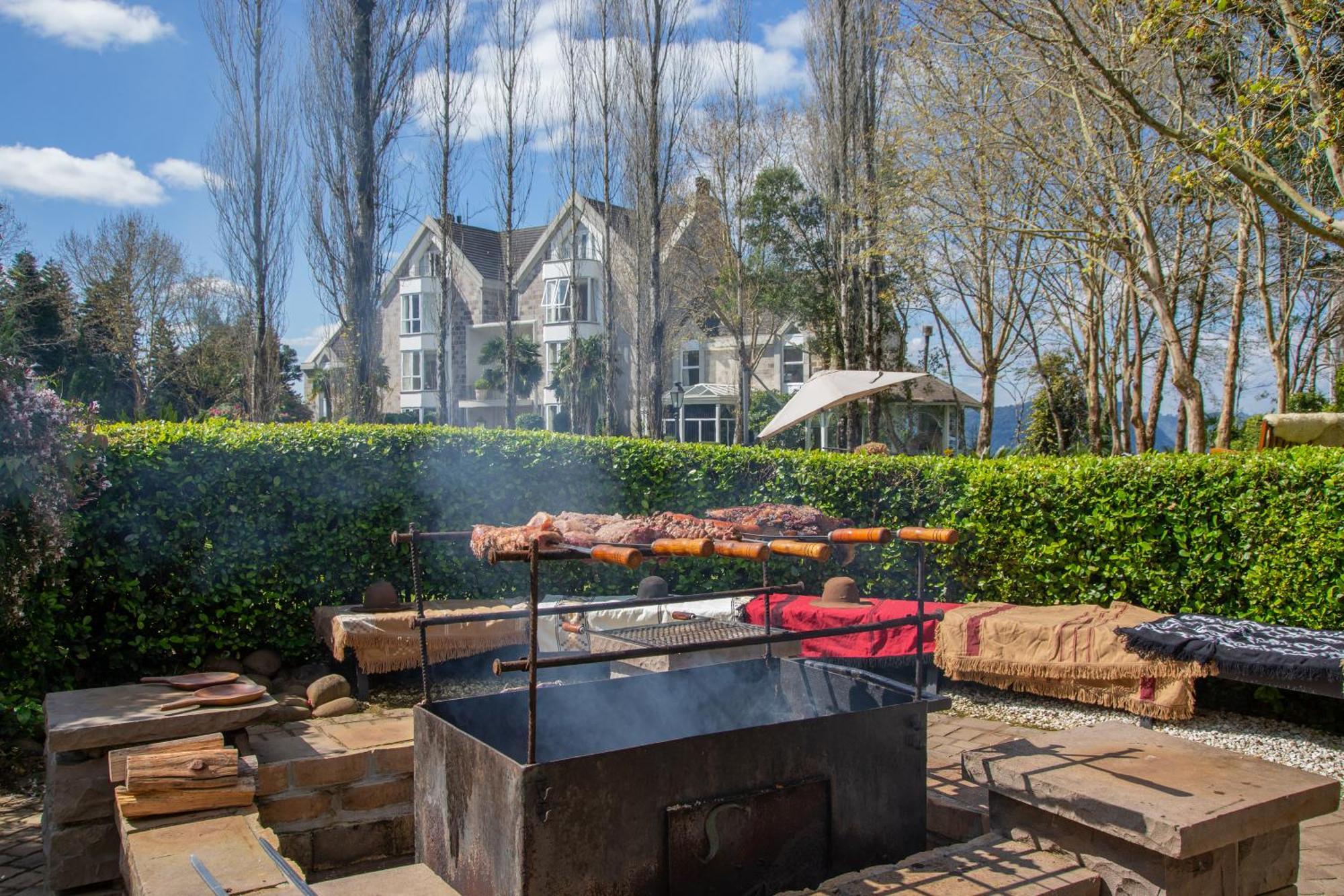 Castelo Saint Andrews Hotel Gramado Exterior photo